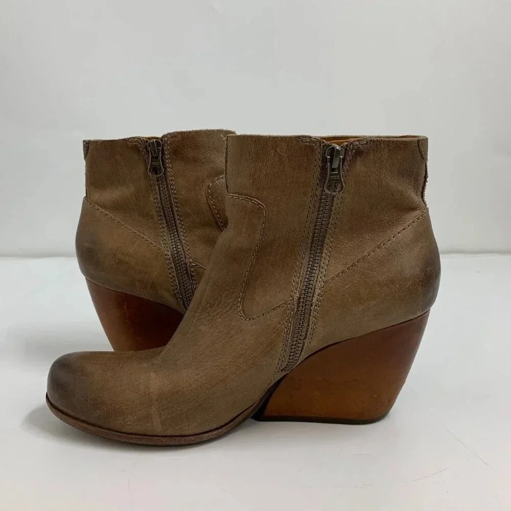 Kork Ease Women's Michelle Leather Side‎ Zip Wedge Bootie Size 8.5